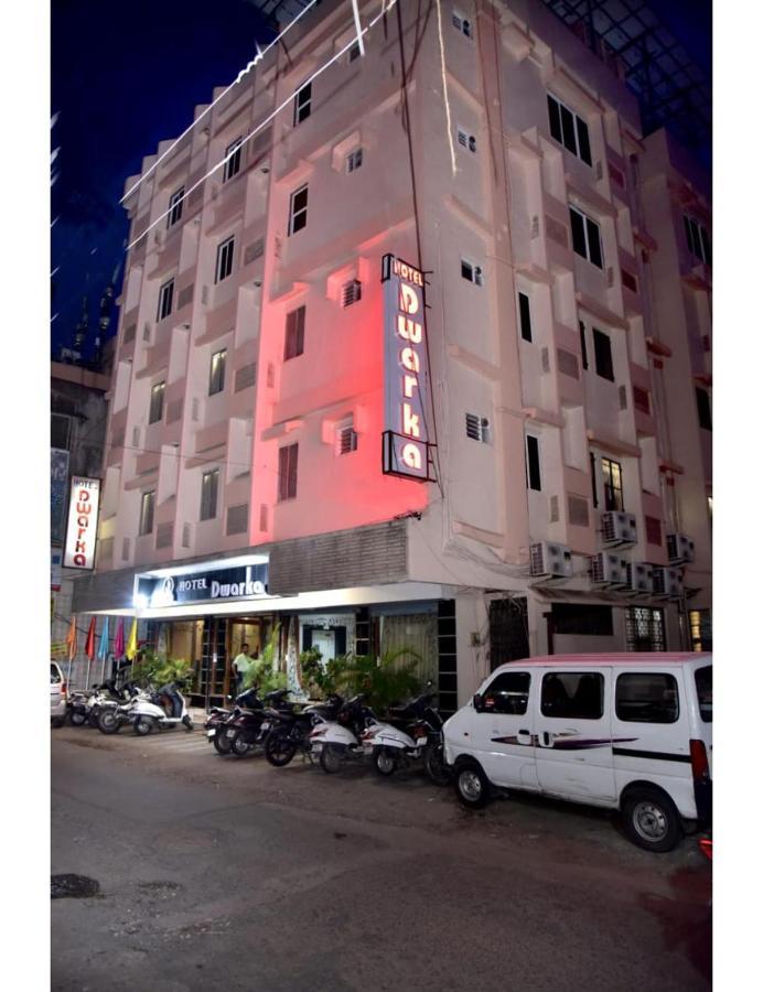 Hotel Dwarka, Нагпур Экстерьер фото